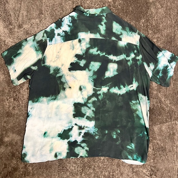 Smoke tie dye shirt - Picture 2 of 3